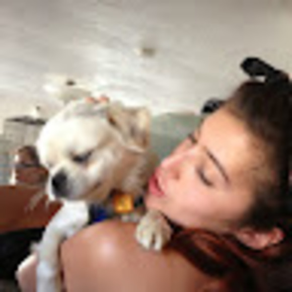 Meet your Posher, Ysabel - Picture 1 of 1